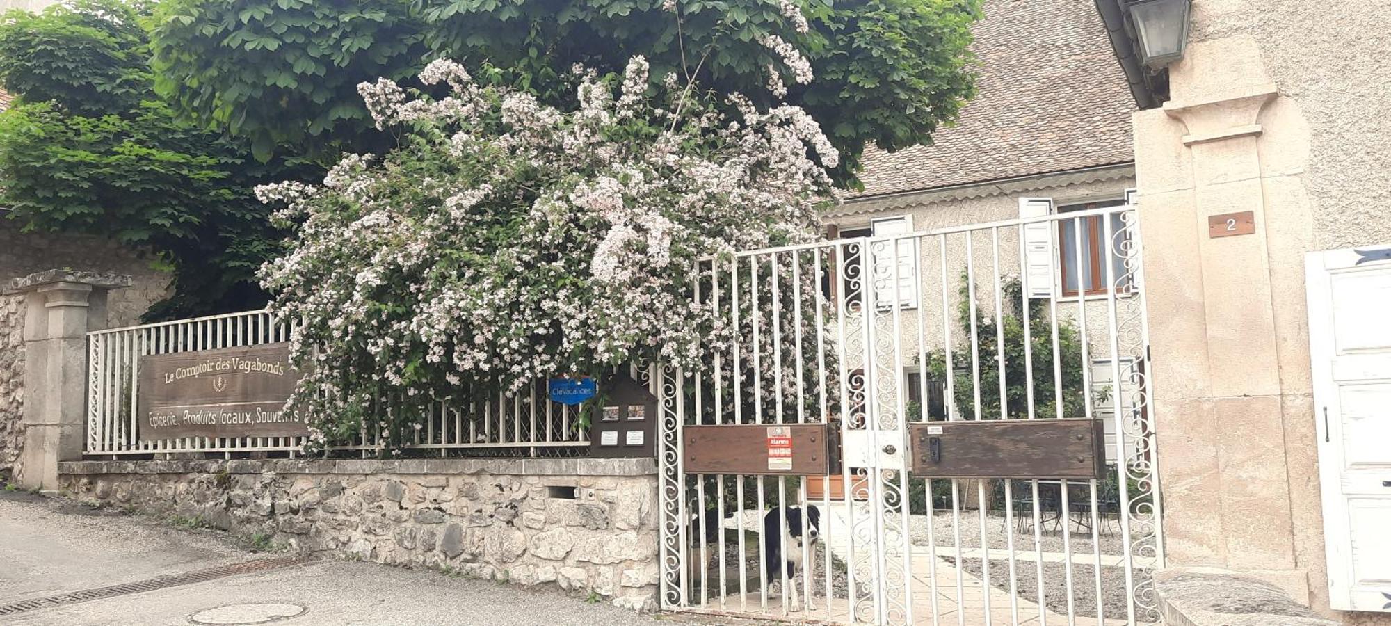 Les Vagabonds Du Mont Acomodação com café da manhã Chichilianne Exterior foto