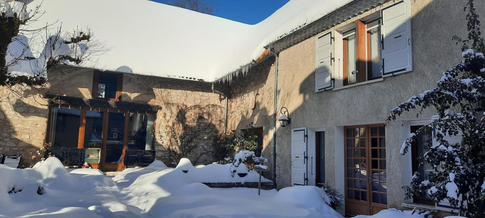 Les Vagabonds Du Mont Acomodação com café da manhã Chichilianne Exterior foto